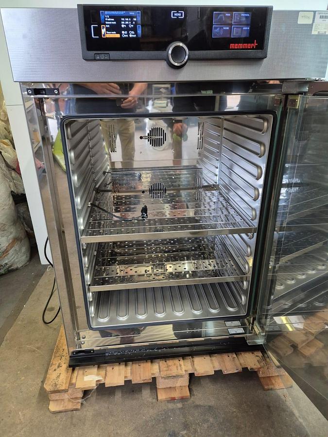 Used Memmert IPP260eco Peltier-Cooled Incubator