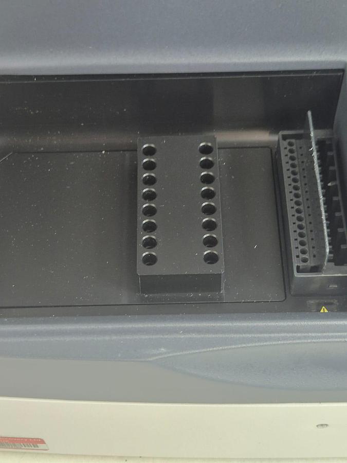 Used Agilent Technologies 2200 TapeStation