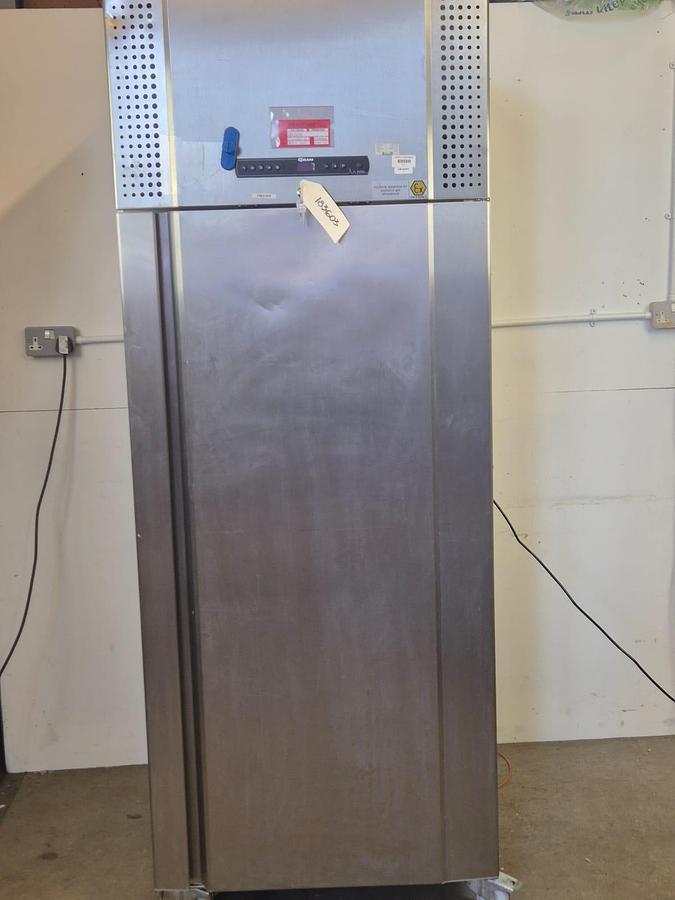 Used Gram R290 Fridge