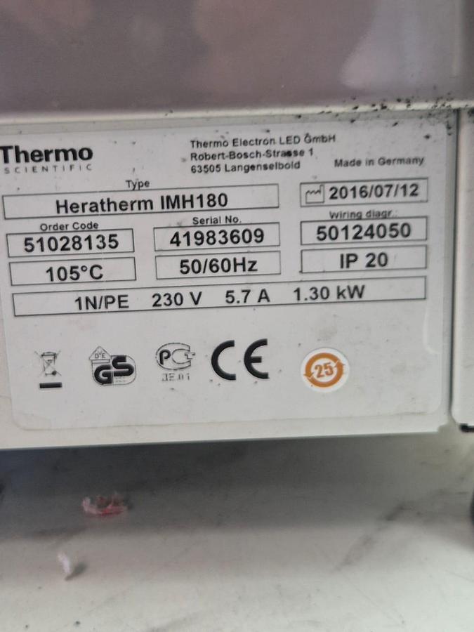 Used Thermo Scientific IMH180 Heratherm Incubator