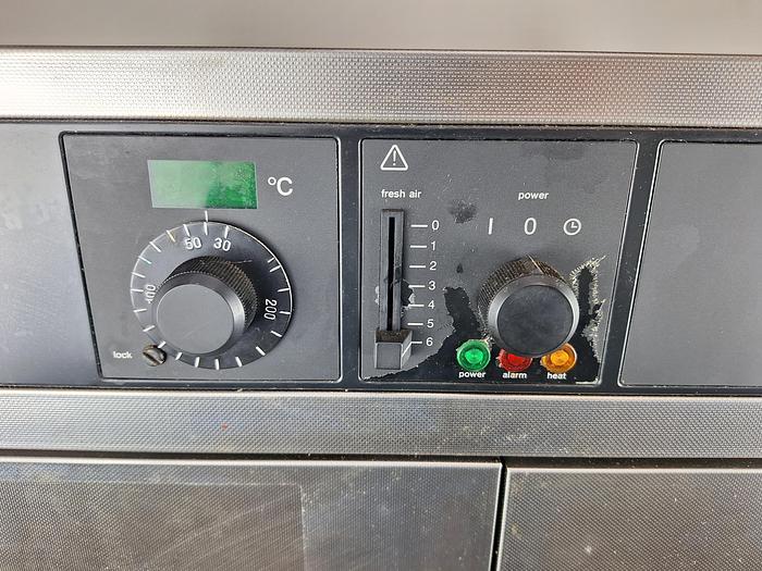 Used Memmert Double Door Incubator