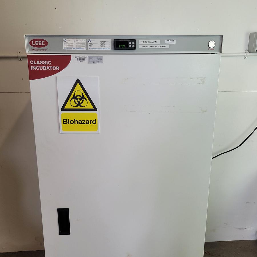 Used LEEC C330 Classic Incubator