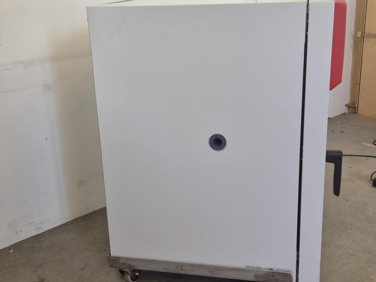 Used Binder BF260 Incubator