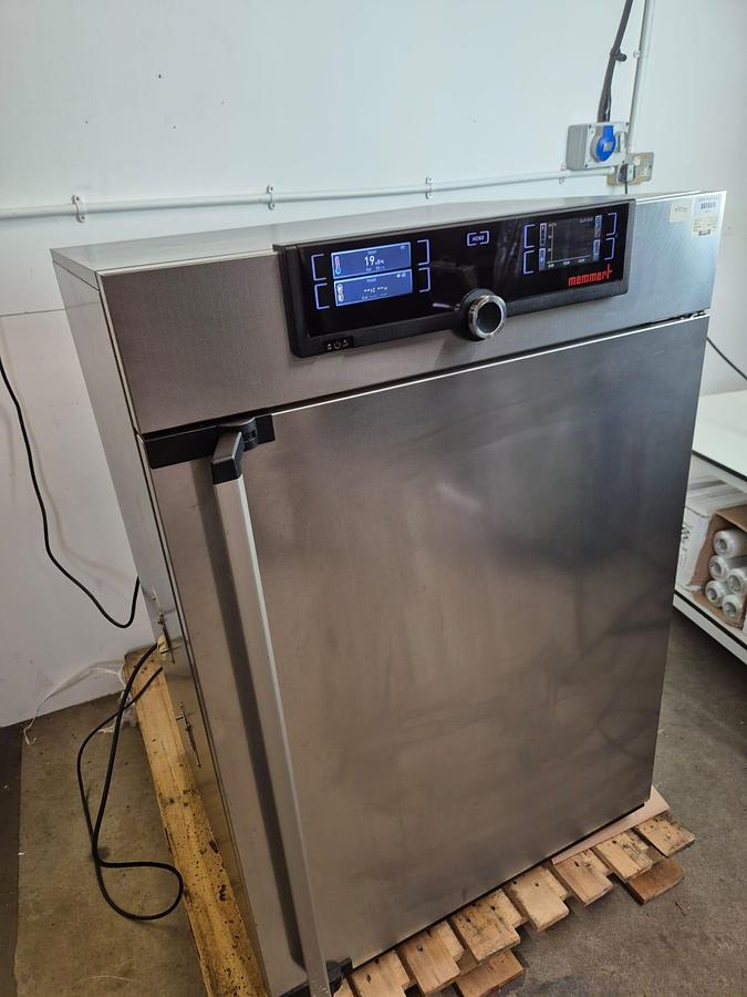 Used Memmert IPP260eco Peltier-Cooled Incubator