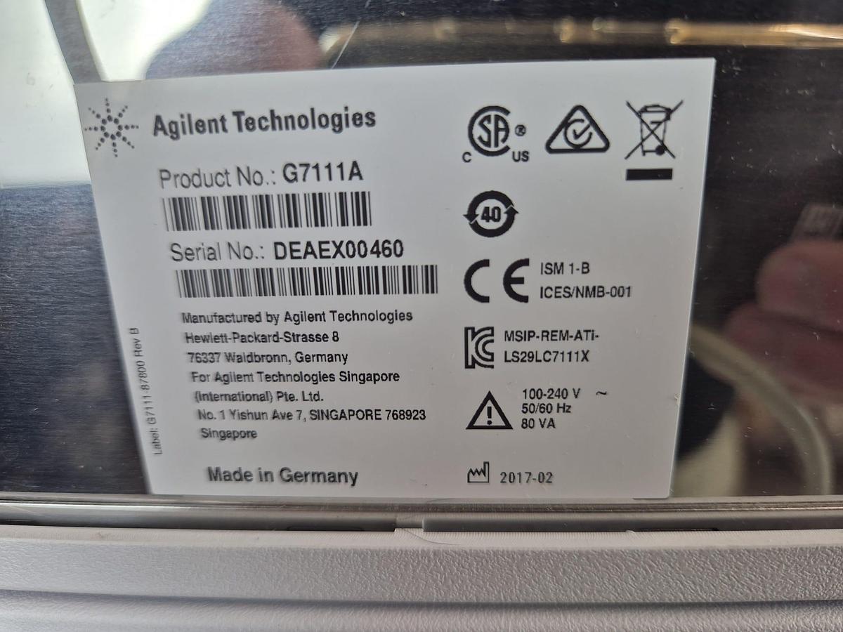 Used Agilent Cary 1260 infinity HPLC system