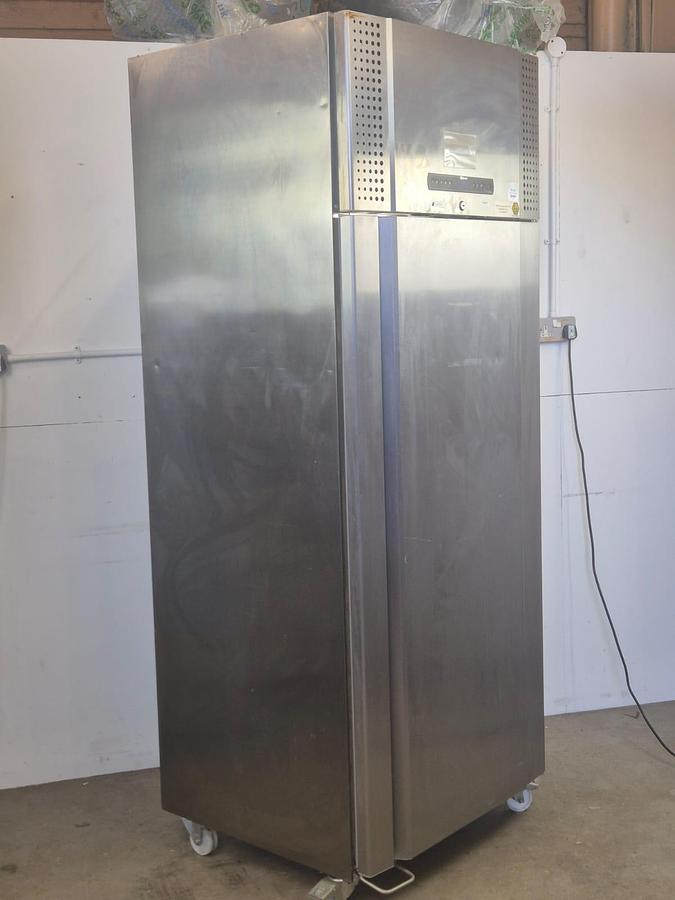 Used Gram R290 Fridge