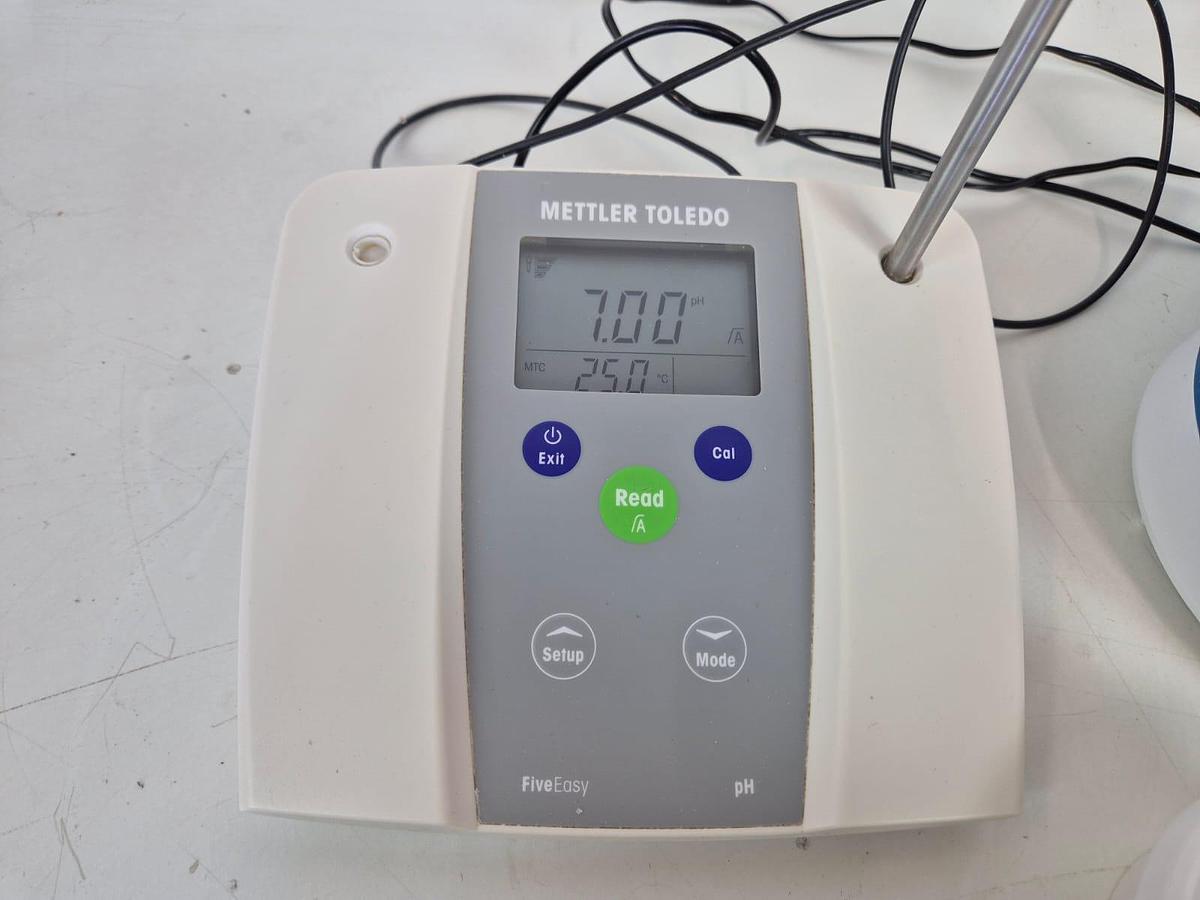 Used Mettler Toledo 5 Easy FE20 Benchtop Meter
