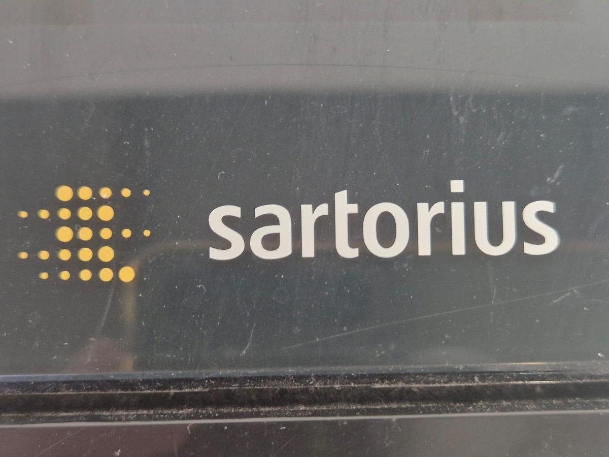 Used Sartorius MSA225-1CE-D1 Solent Scales + Cubis MCA623S Printer