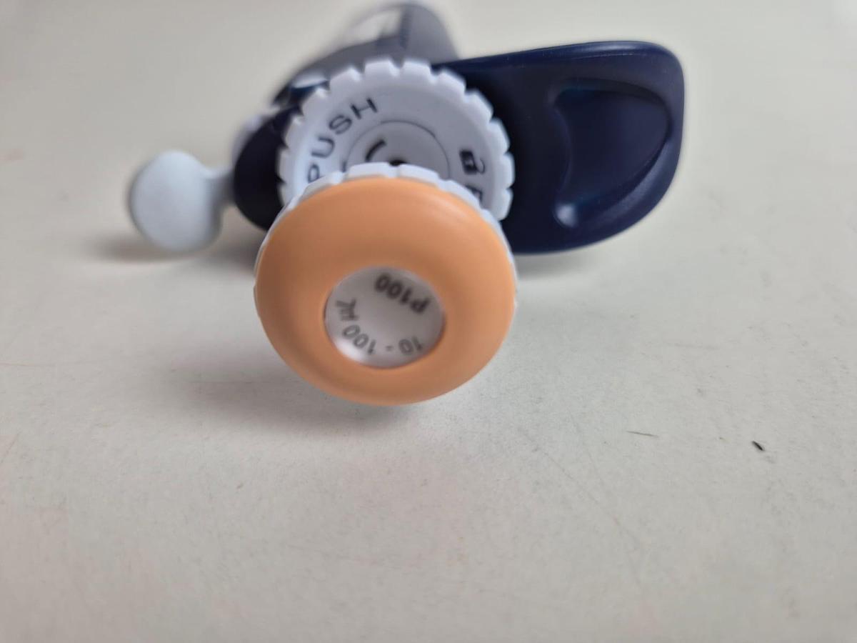 Used Gilson Pipetman G P2G Orange Color Coded Single Channel Pipette