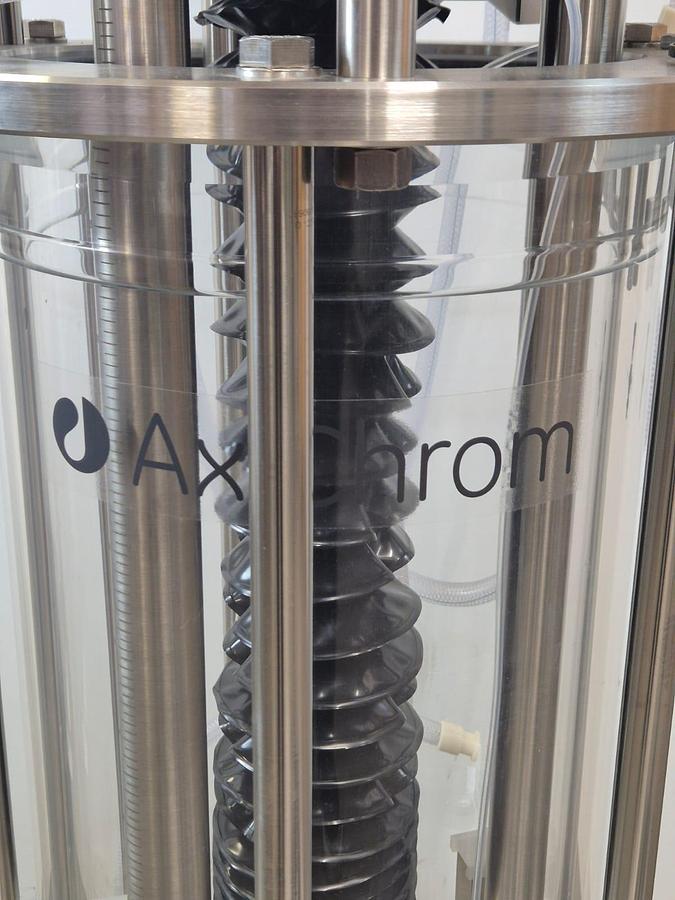 Used AxiChrom 300/300 Chromotography Column