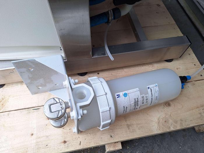 Used Millipore Elix 20 Water Purification System with Aquada UV Proxima