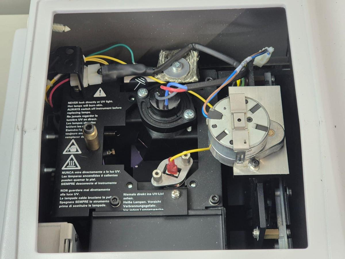 Used Agilent Cary Series UV-Vis Spectrophotometer