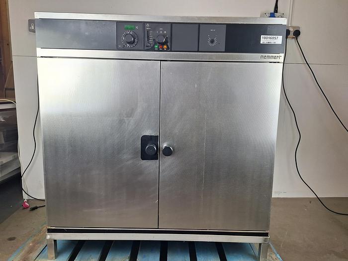 Used Memmert Double Door Incubator