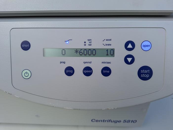 Used Eppendorf 5810 Centrifuge