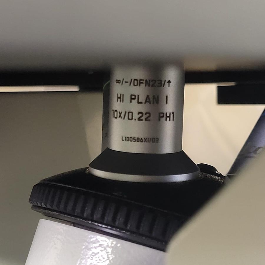 Used Leica DMi1 Microscope