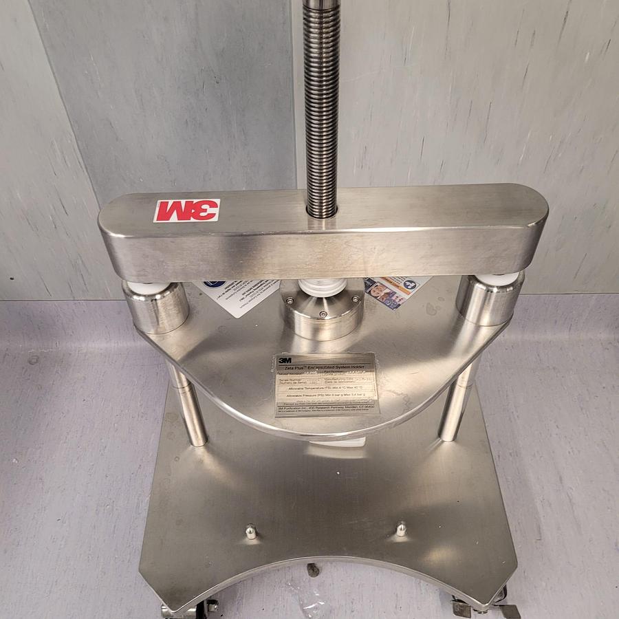 Used 3M Zeta Plus 16EZA Encapsulated System Holder