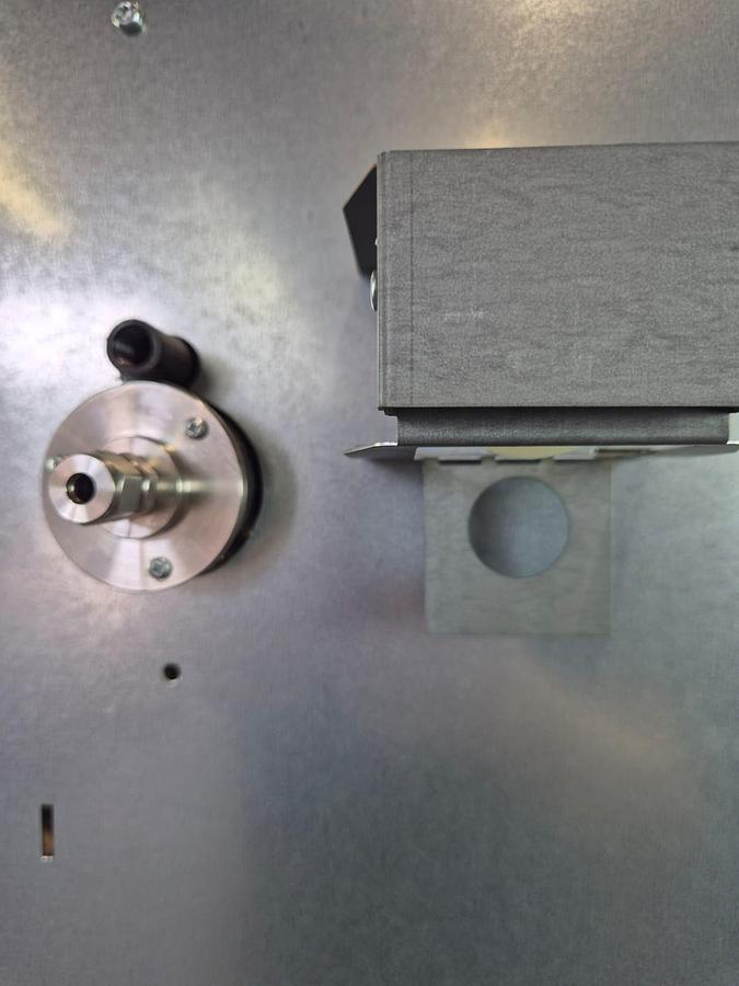 Used Thermo Scientific Heratherm IMH400-S Incubator