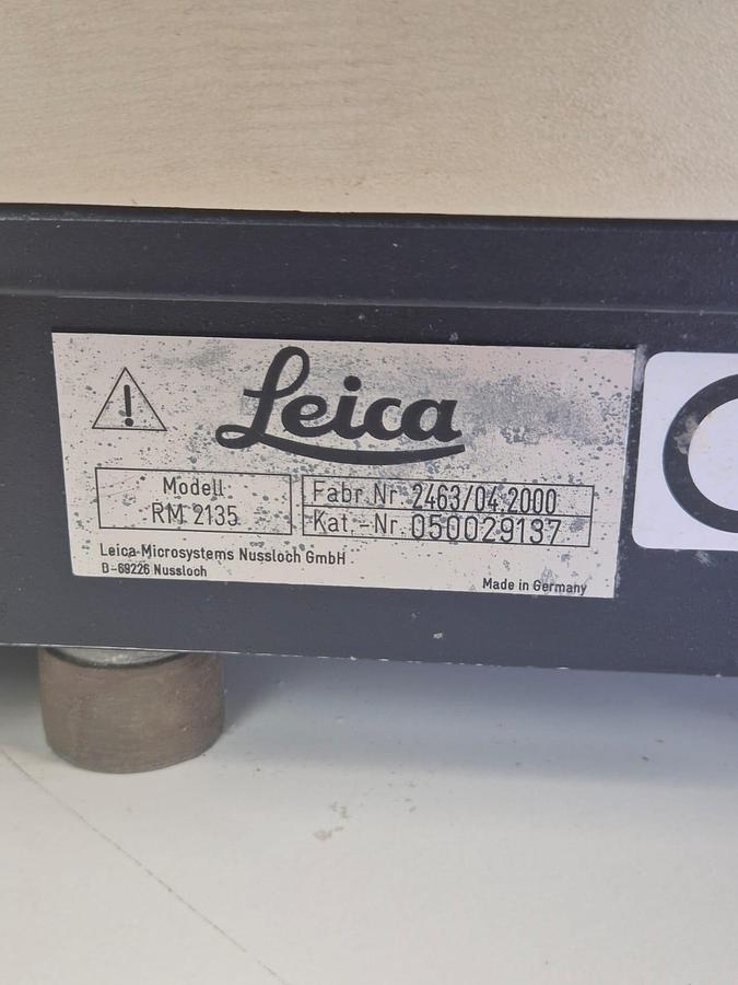 Used Leica RM2135 Rotary Microtome