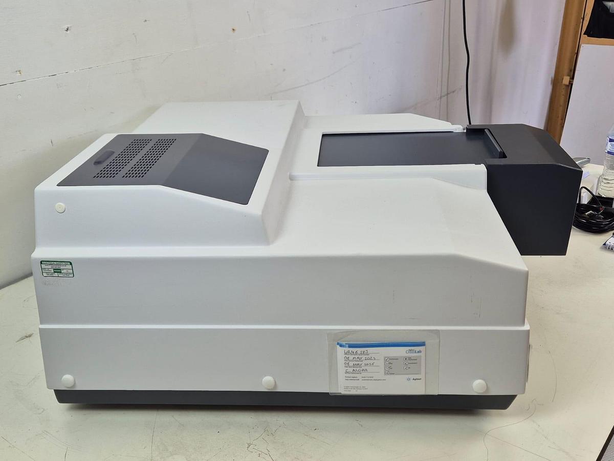 Used Agilent Cary Series UV-Vis Spectrophotometer