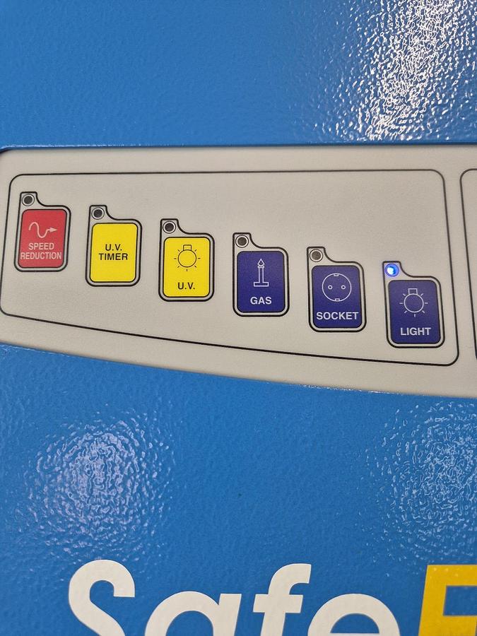 Used Dasit Biopharma Faster SafeFAST Classic 209D Microbiological safety cabinet