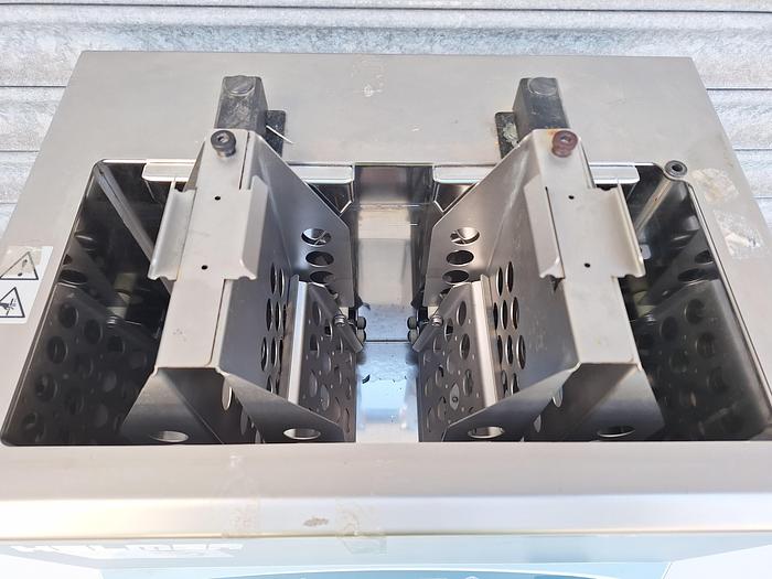 Used Helmer QuickThaw DH4 Plasma Thawing System