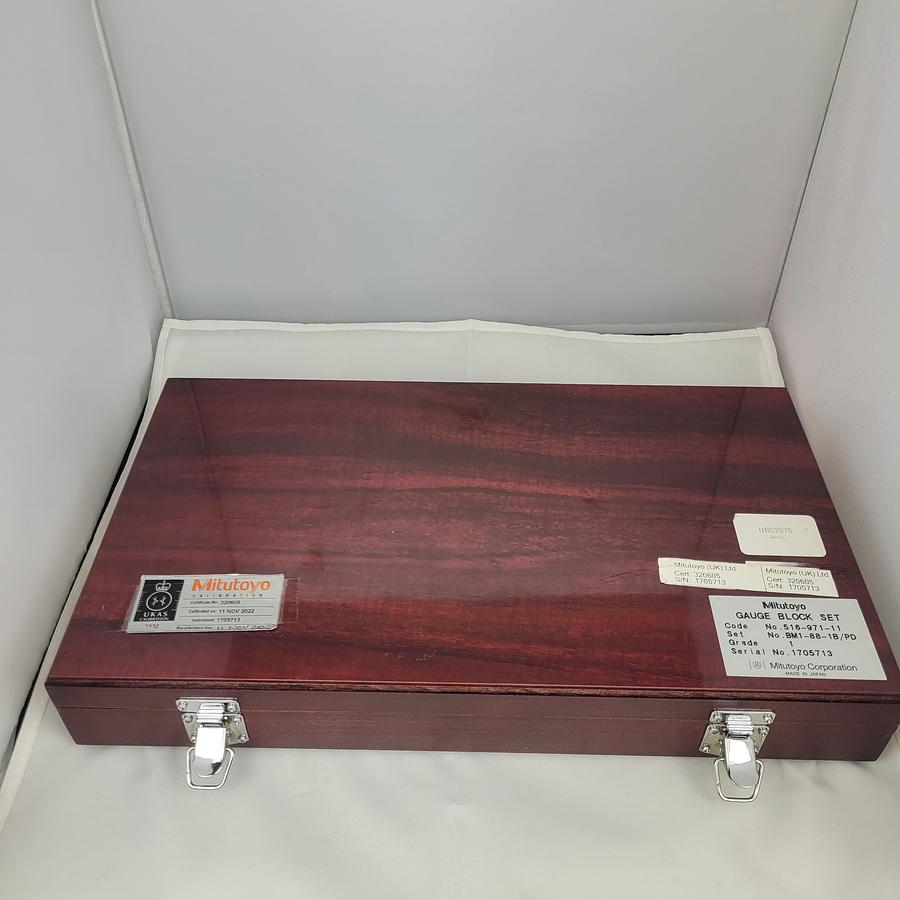 Used Mitutoyo BM1-8-1B/PD Gauge Block Set