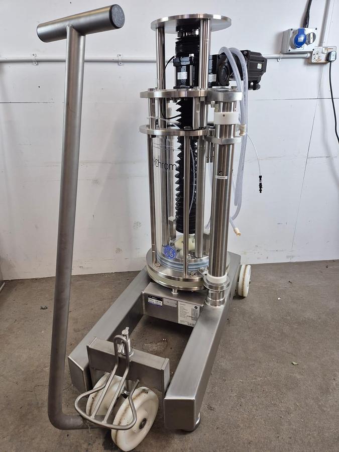 Used AxiChrom 300/300 Chromotography Column