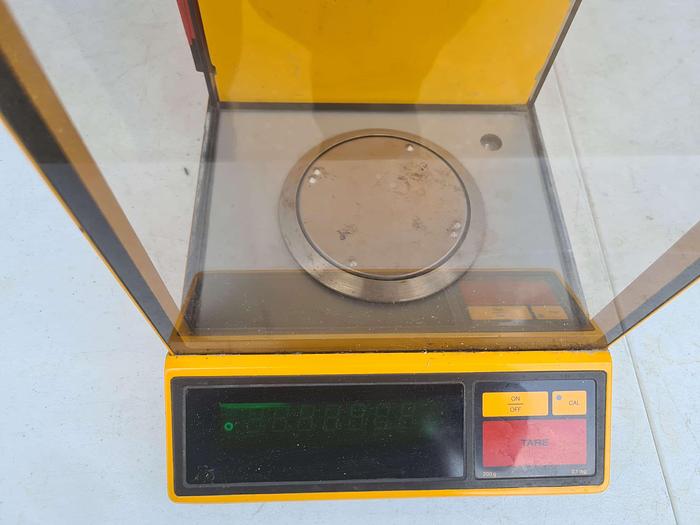 Used Sartorius 4 Fig Balance