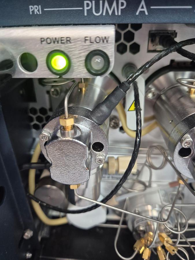 Used Waters ACQUITY UPLC System