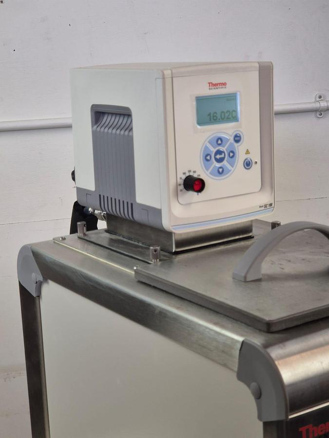 Used Thermo Scientific Haake SC100 Water Bath + Immersion Circulator