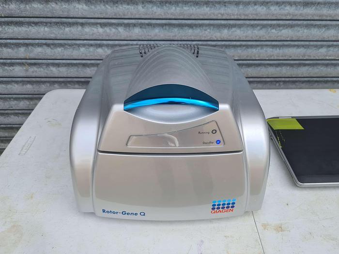 Used Qiagen Rotor-Gene Q 5-plex rt PCR machine