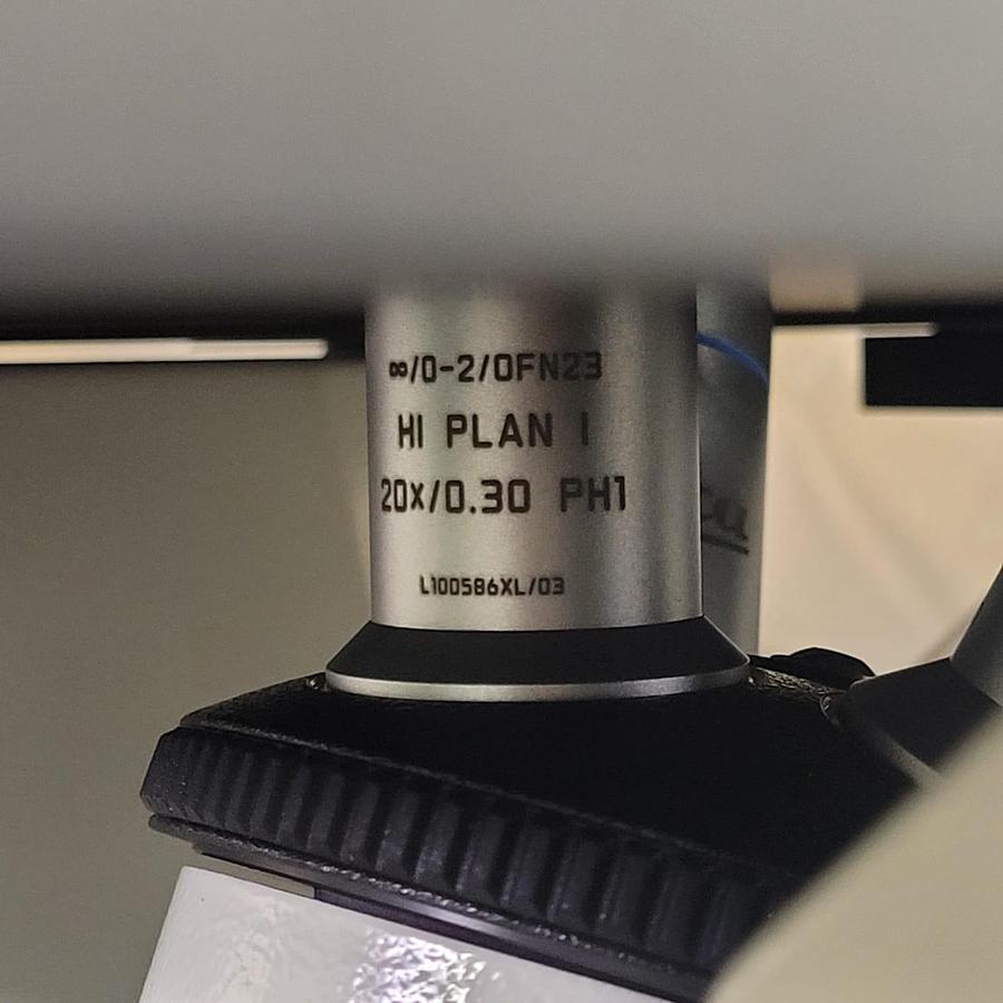 Used Leica DMi1 Microscope