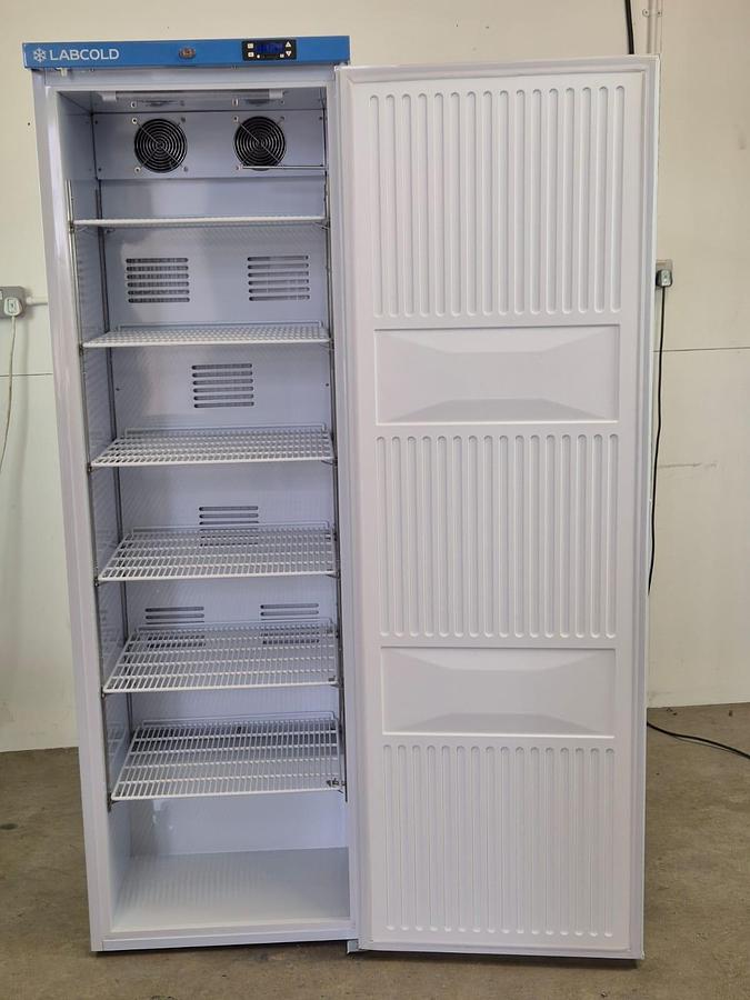 Used LABCOLD RLDF1510 Climatic Class 4 Refrigerator