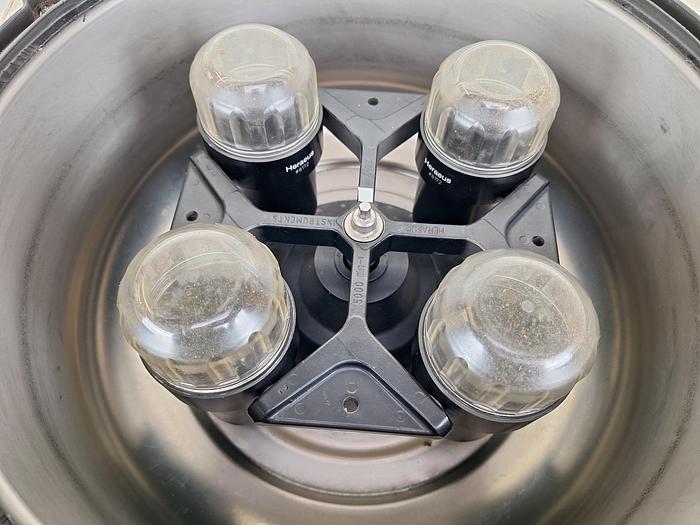 Used Heraeus Labofuge 400 Centrifuge 