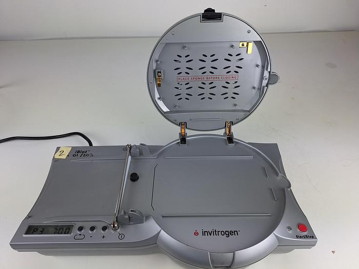 Used Invitrogen iBlot Blot Transfer Device