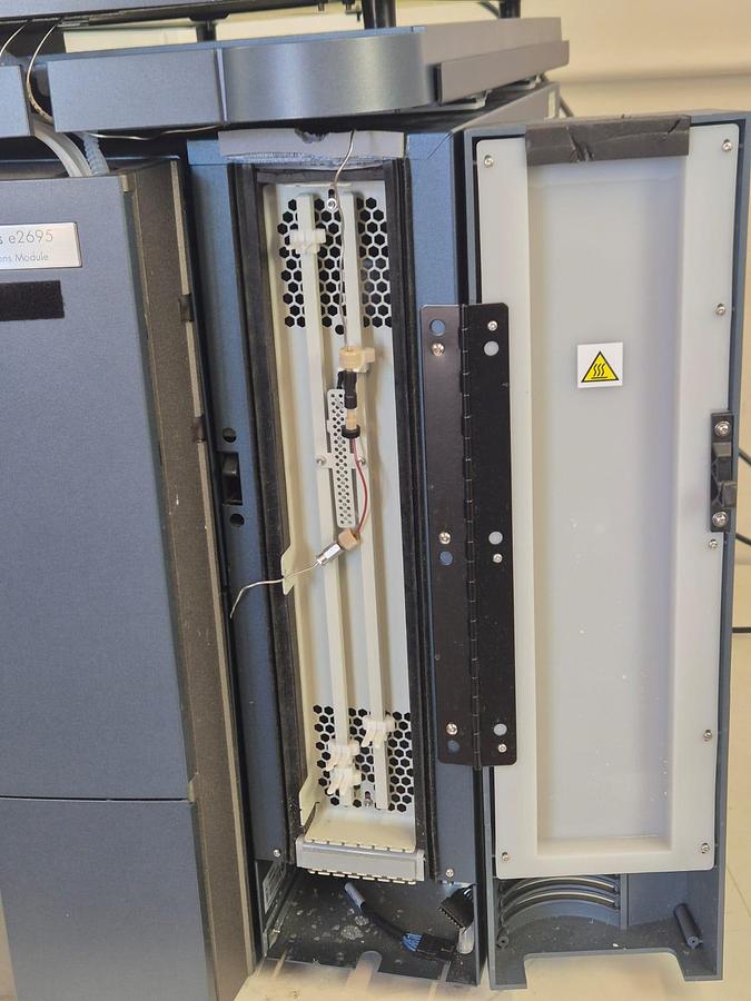 Used Waters 2489 Alliance HPLC System