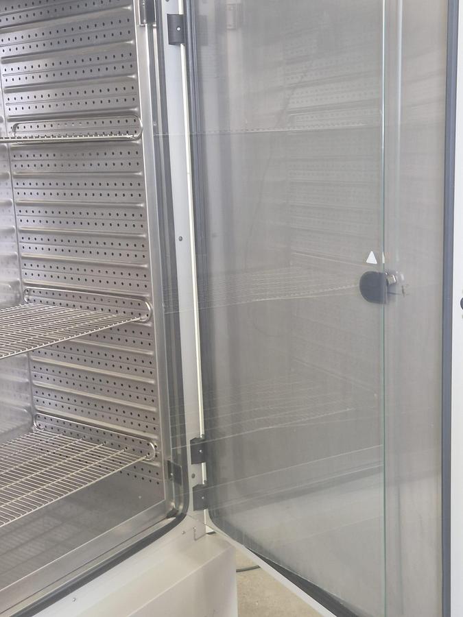 Used Binder KB 400 Cooled Incubator