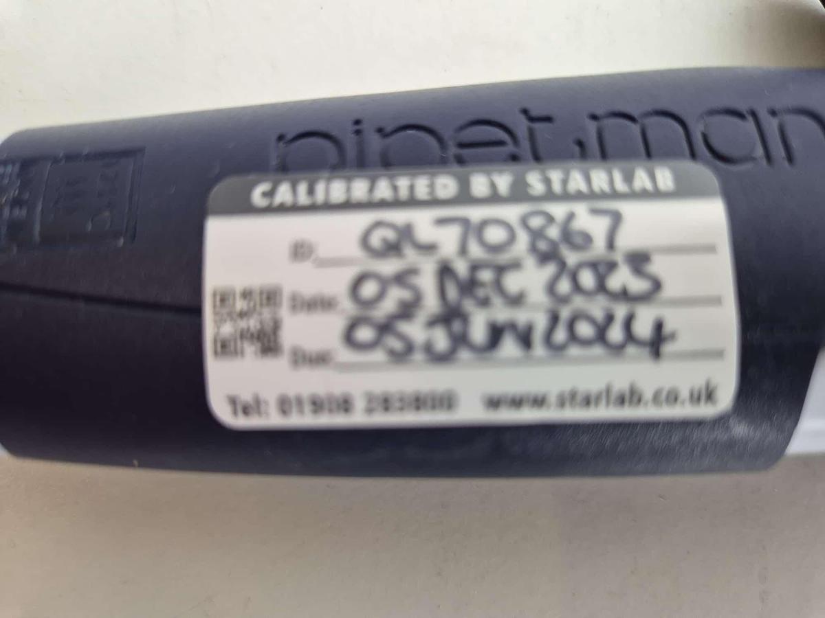 Used Gilson PIPETMAN P2 0.2-2uL Single Channel Pipette Red