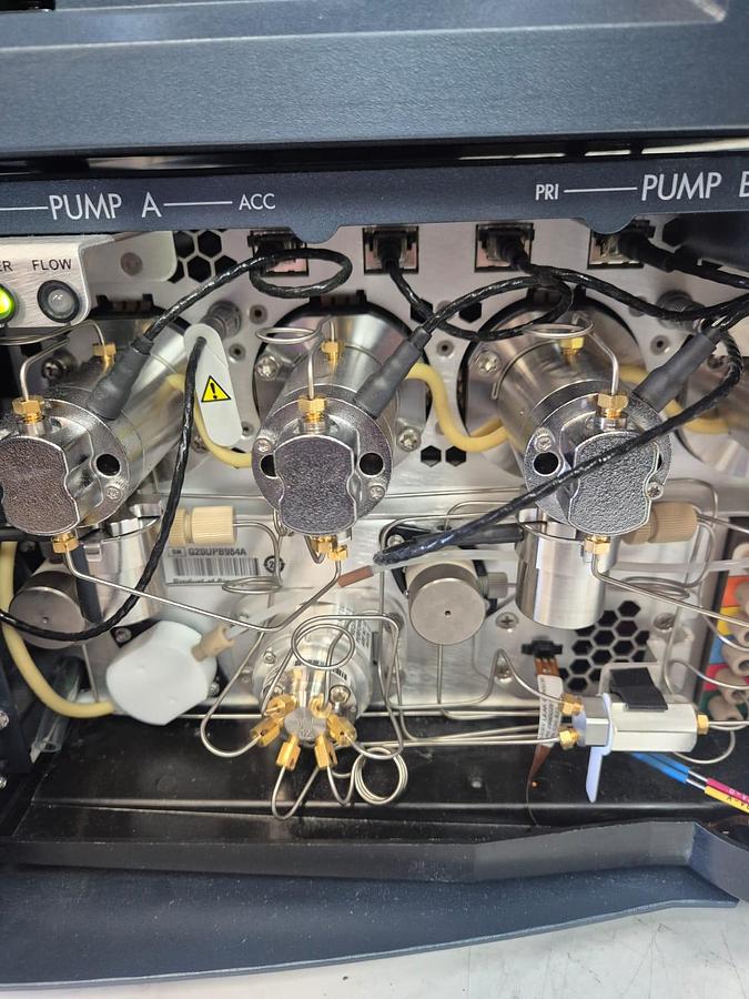 Used Waters ACQUITY UPLC System