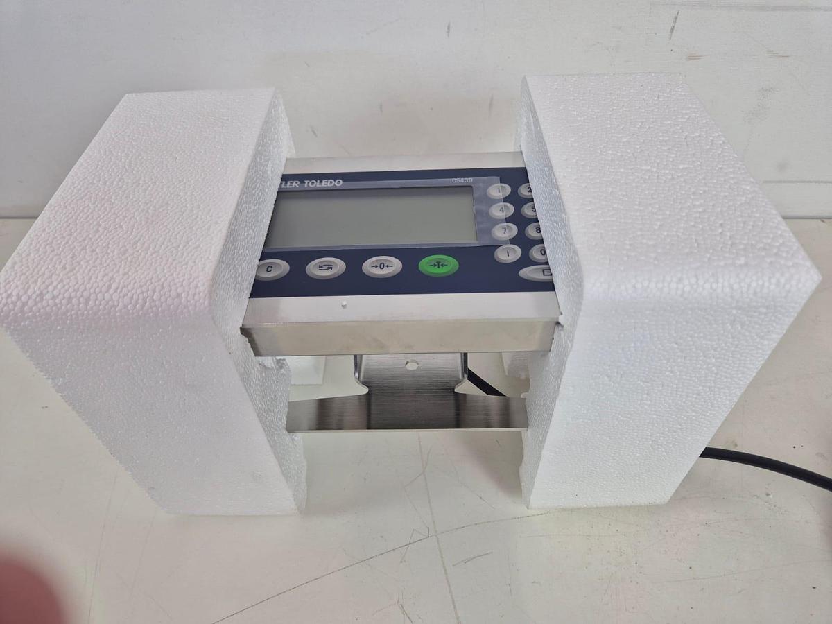 Used Mettler Toledo ICS439 Weighing Terminal