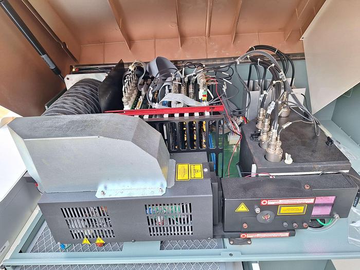 Used Becton Dickinson FACSCalibur Flow Cytometer