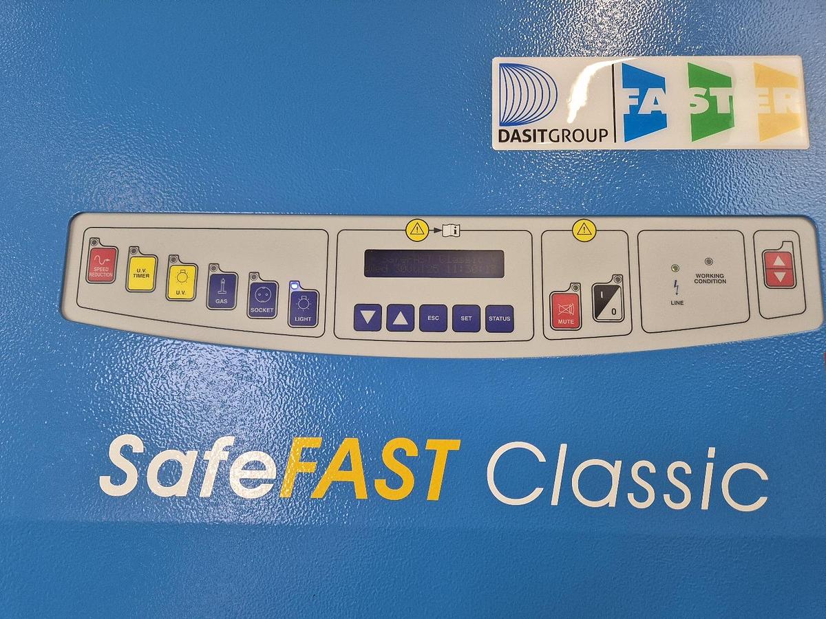 Used Dasit Biopharma Faster SafeFAST Classic 209D Microbiological safety cabinet
