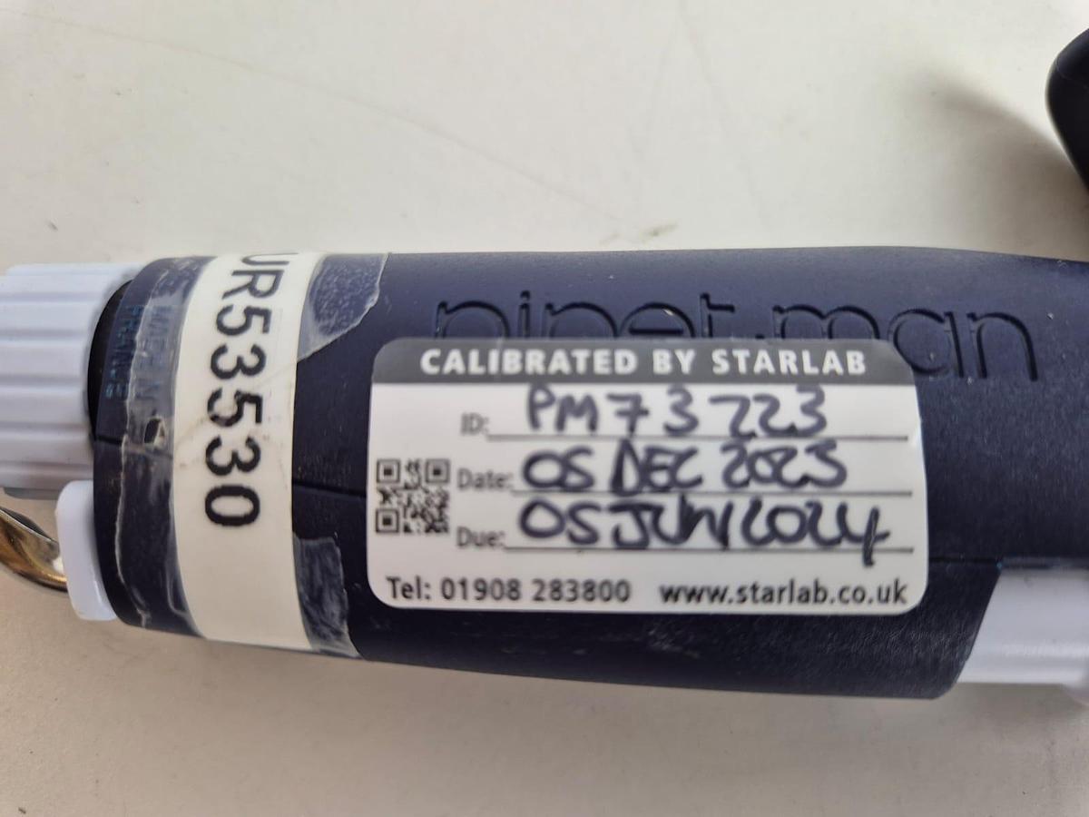 Used Gilson PIPETMAN L P1000L 100-1000uL Single Channel Pipette Cour-code BLUE