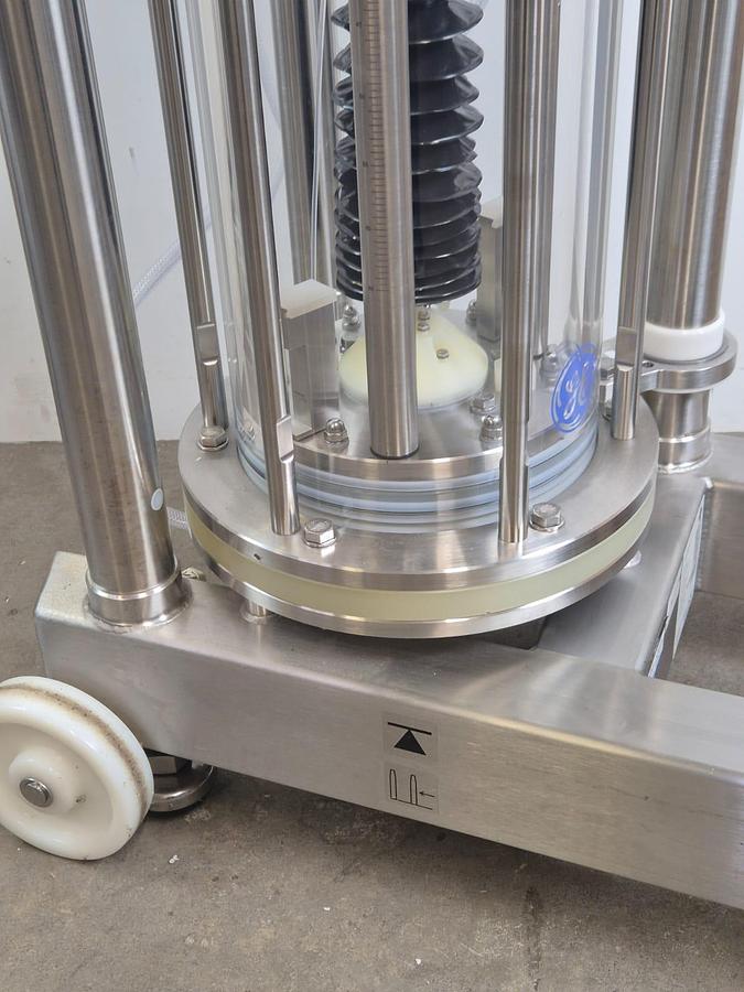 Used AxiChrom 300/300 Chromotography Column