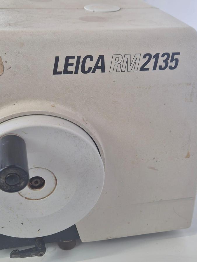 Used Leica RM2135 Rotary Microtome