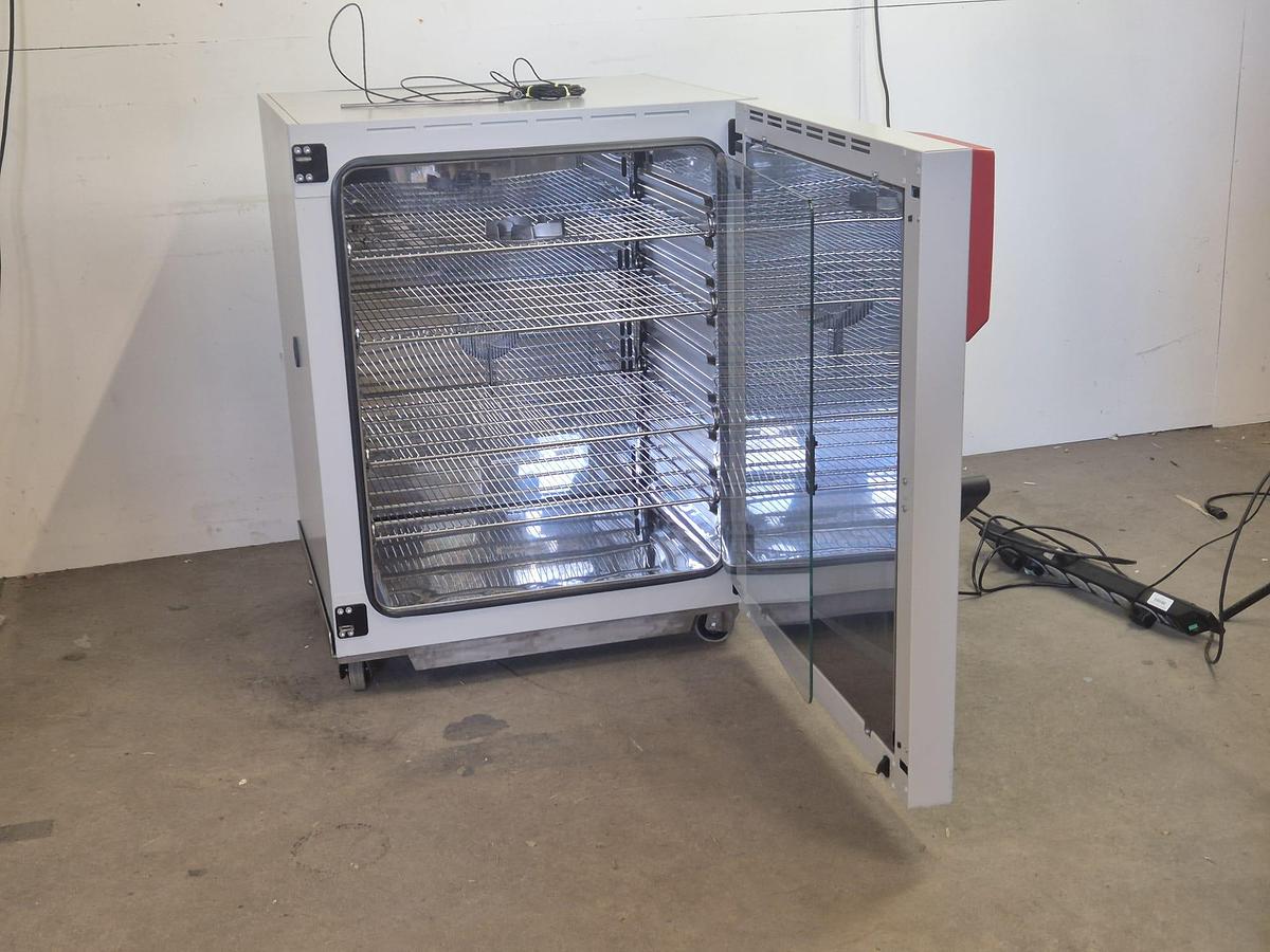 Used Binder BF260 Incubator