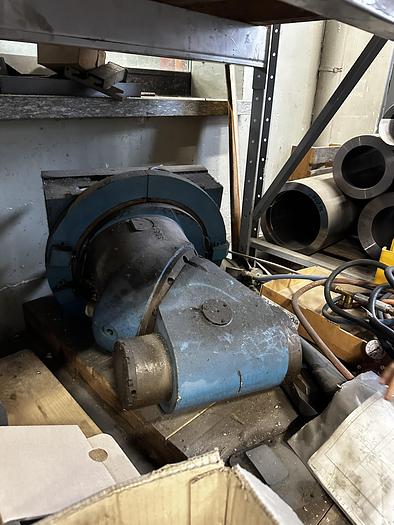 Installata Fresalesatrice a Montante Mobile Cnc INNSE CF S WZ