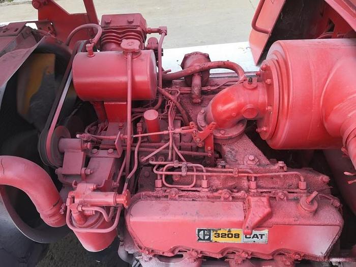 Usato CATERPILLAR   V25O