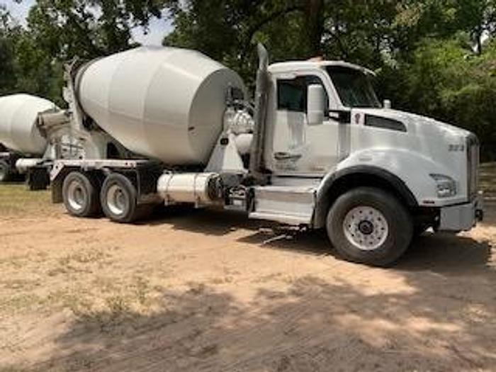 Used 2018 Kenworth Rear Discharge Mixer Trucks (3)