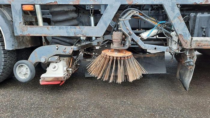 Gebruikt 2007 DAF LF55 + Johnston Beam VS650